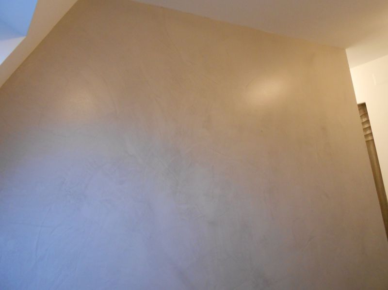 Mur en stuc — enduit décoratif réalisé par Reininger Peinture, Colmar